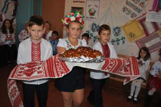 /Files/вносят__коровай.jpg